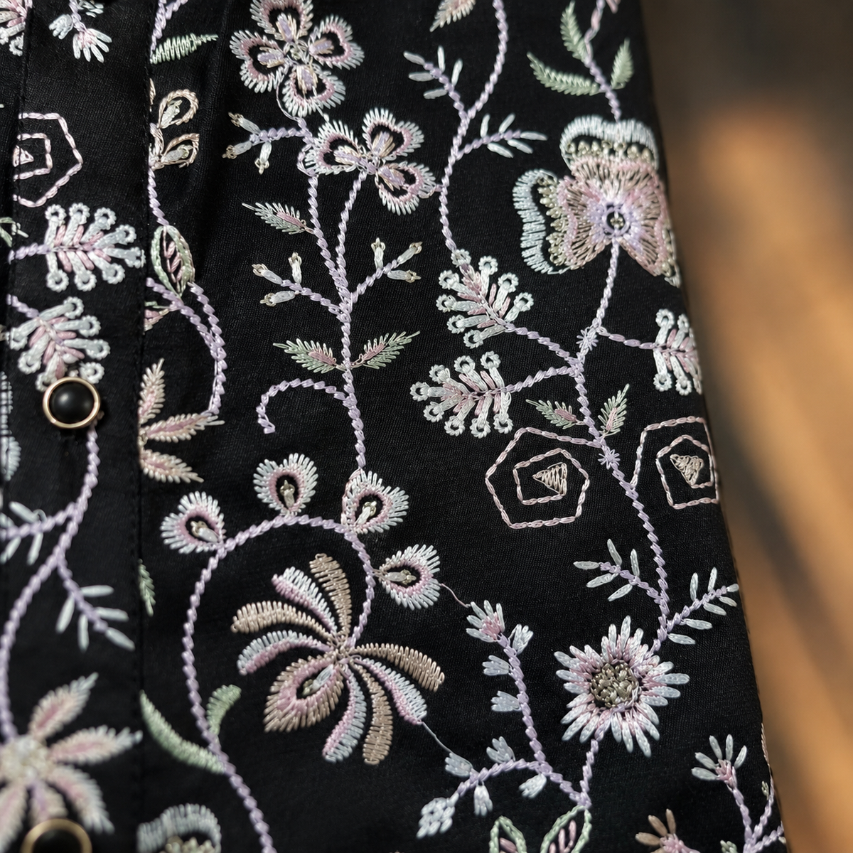 Midnight Black Floral Embroidered Men’s Kurta – Pastel Threadwork